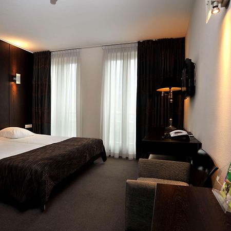 Hotel Golden Tulip West Ende à Helmond Extérieur photo