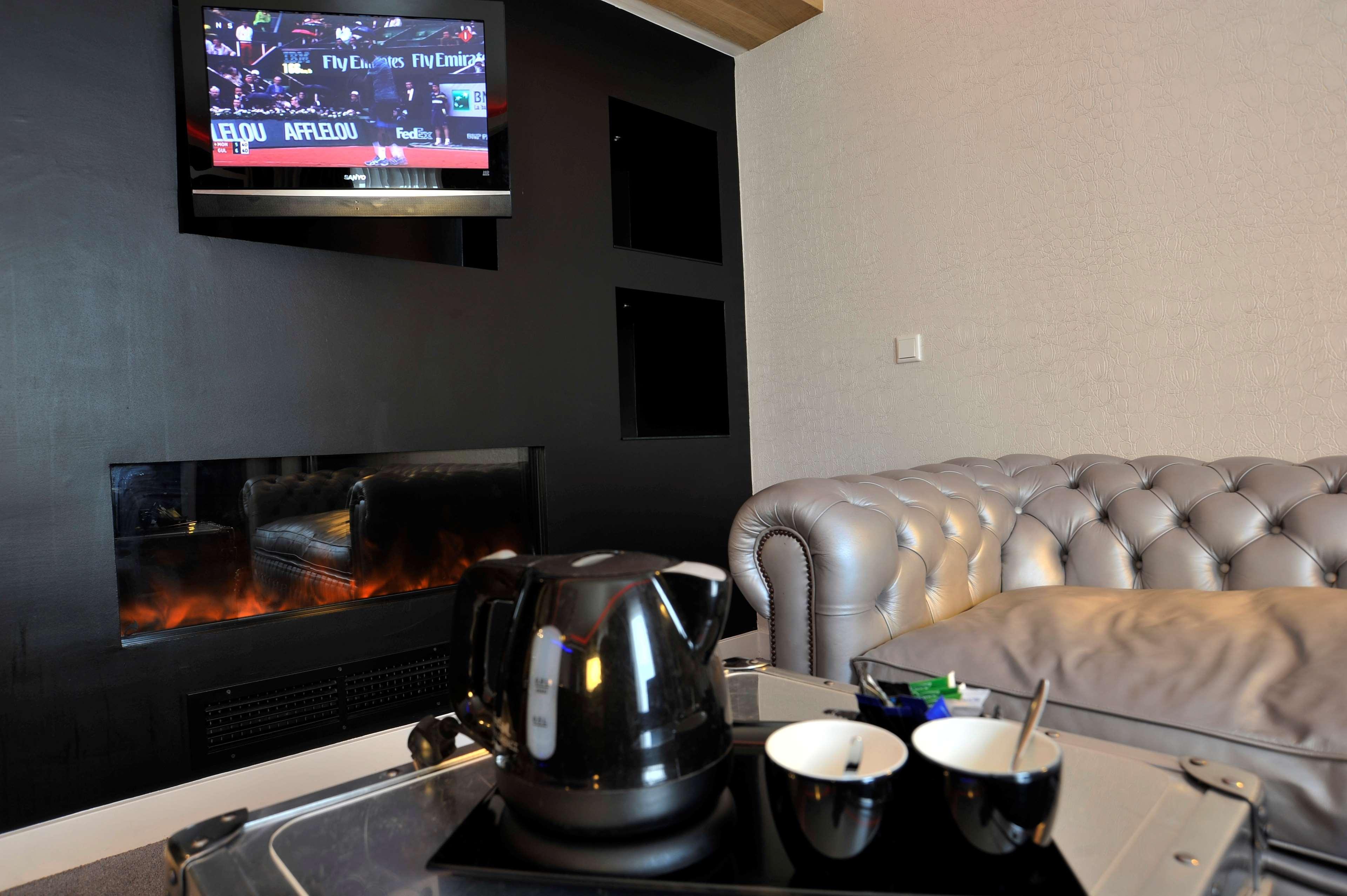 Hotel Golden Tulip West Ende à Helmond Extérieur photo